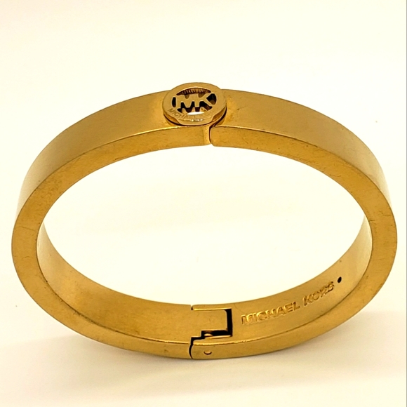 Michael Kors Logo Hinged Bangle Bracelet - Picture 5 of 16